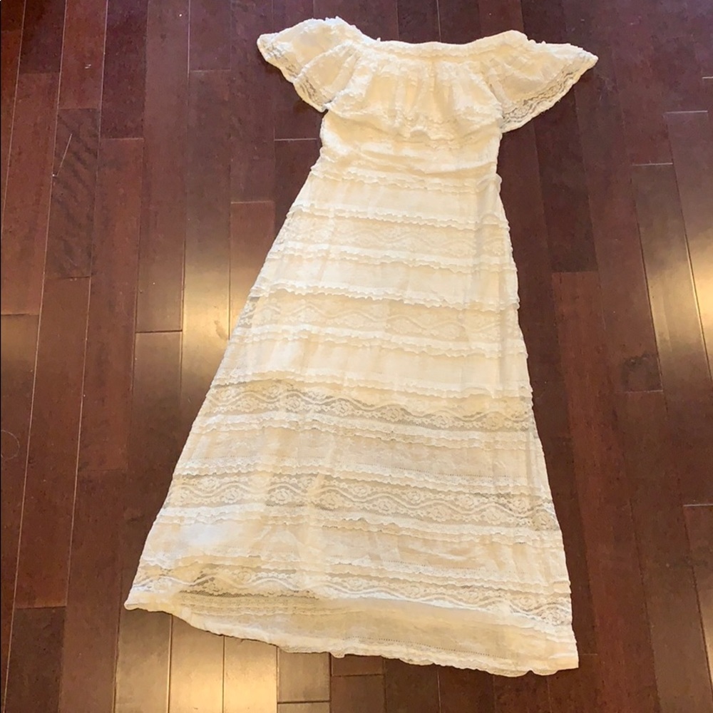 White Lace Dress - Picture 2 of 3